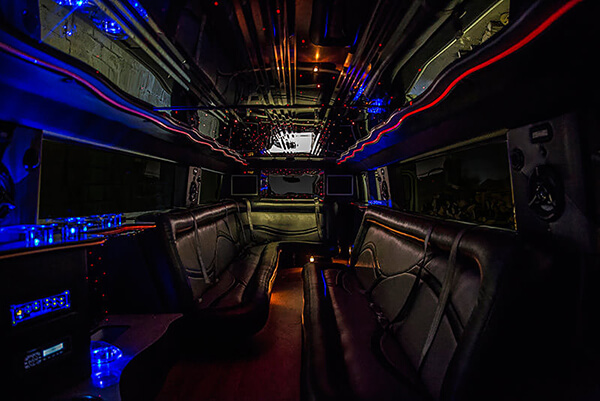 Hummer limos in Winnipeg